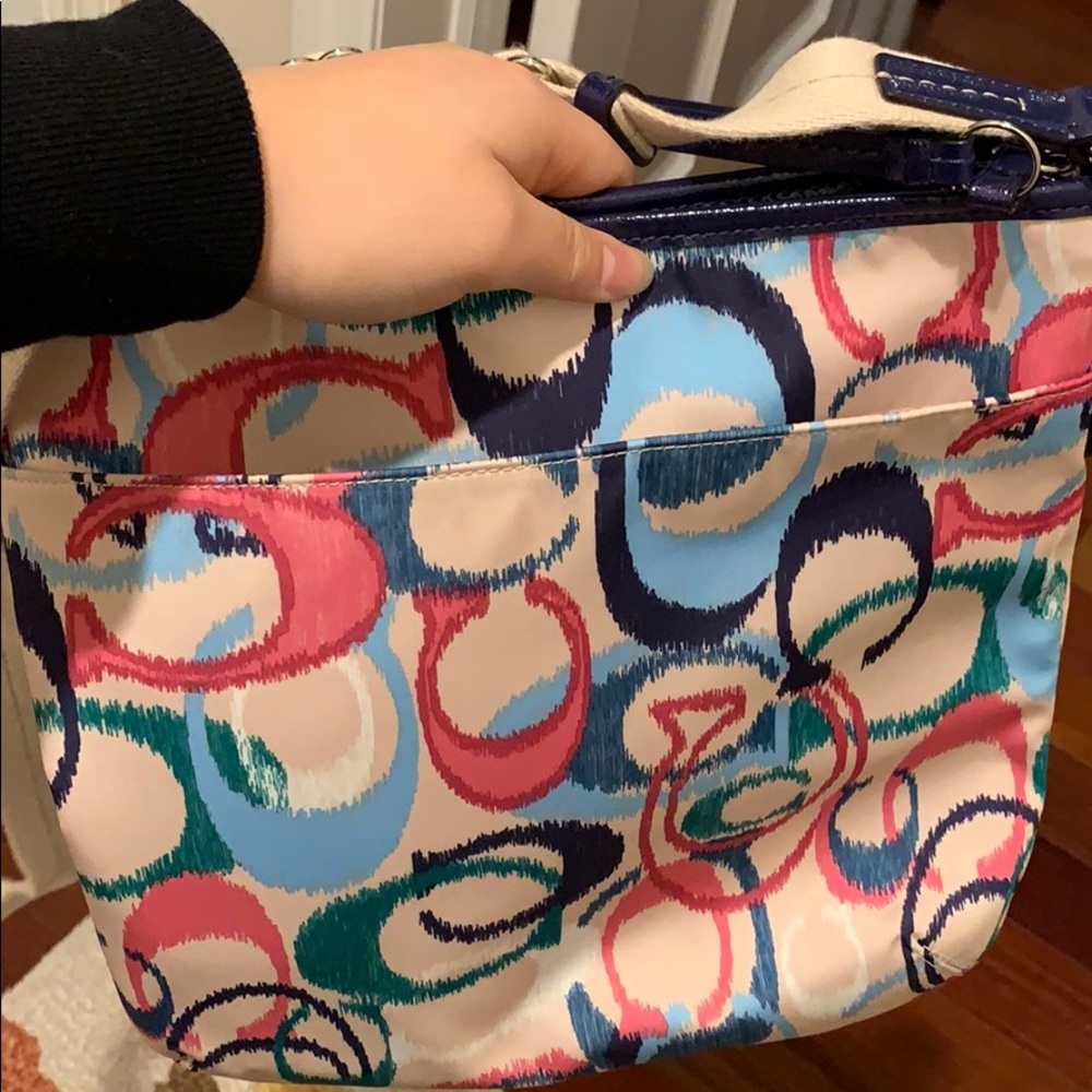 Medium Coach Crossbody Bag - Picture 4 of 6